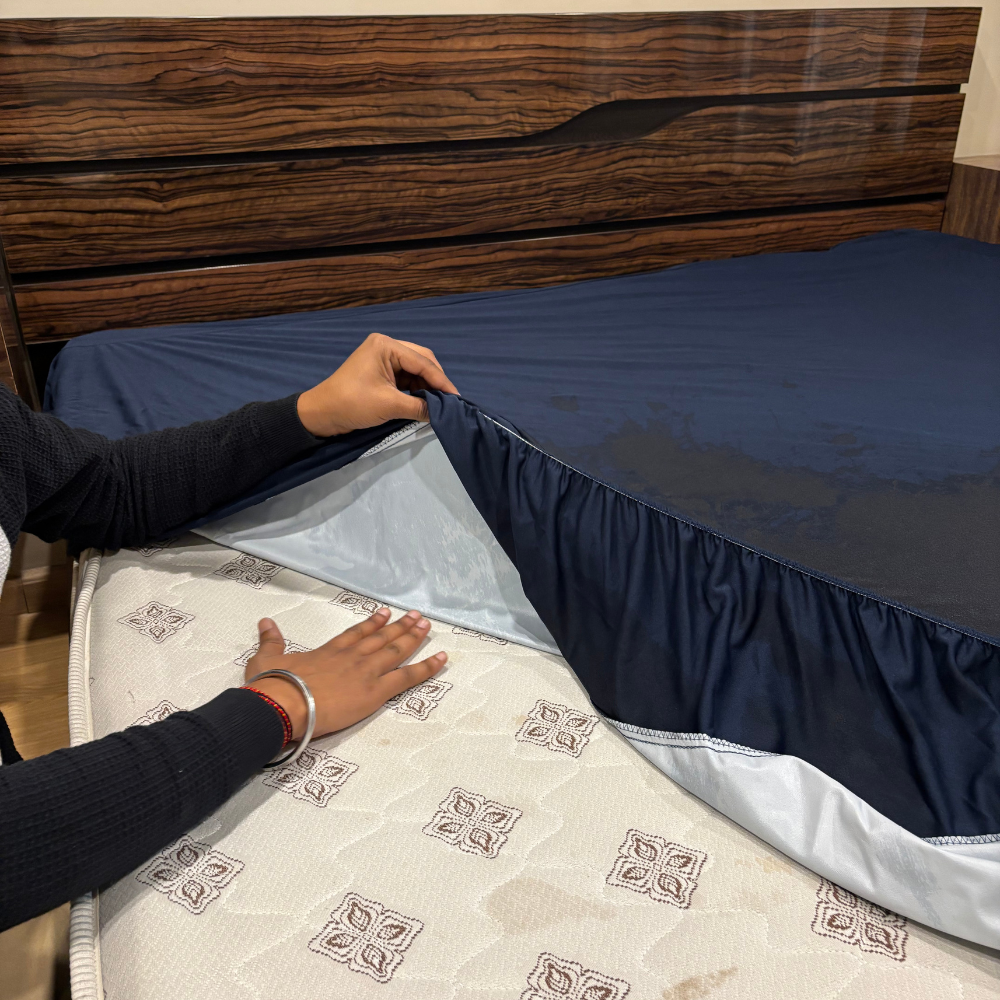Lycra Blue Mattress Protector
