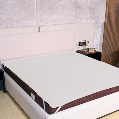 White Color Mattress Protector 