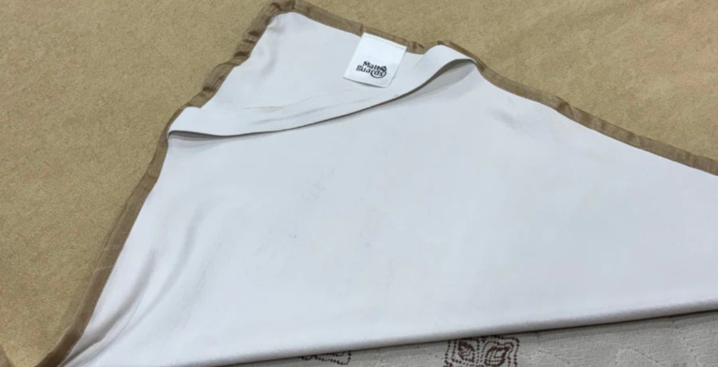 Maroon Waterproof Mattress Protector | Terry Elastic